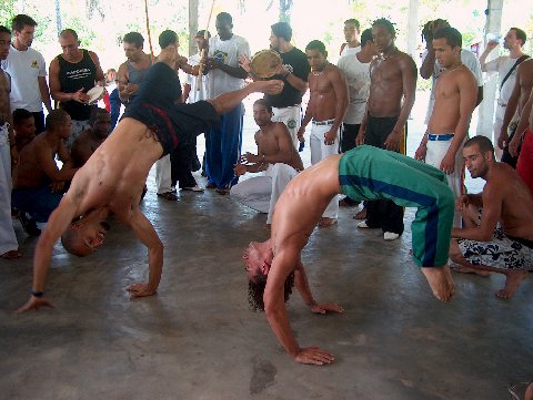 Capoeira1[1].jpg